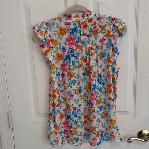 Floral Ruffle Sleeve Top - Picture 7 of 7
